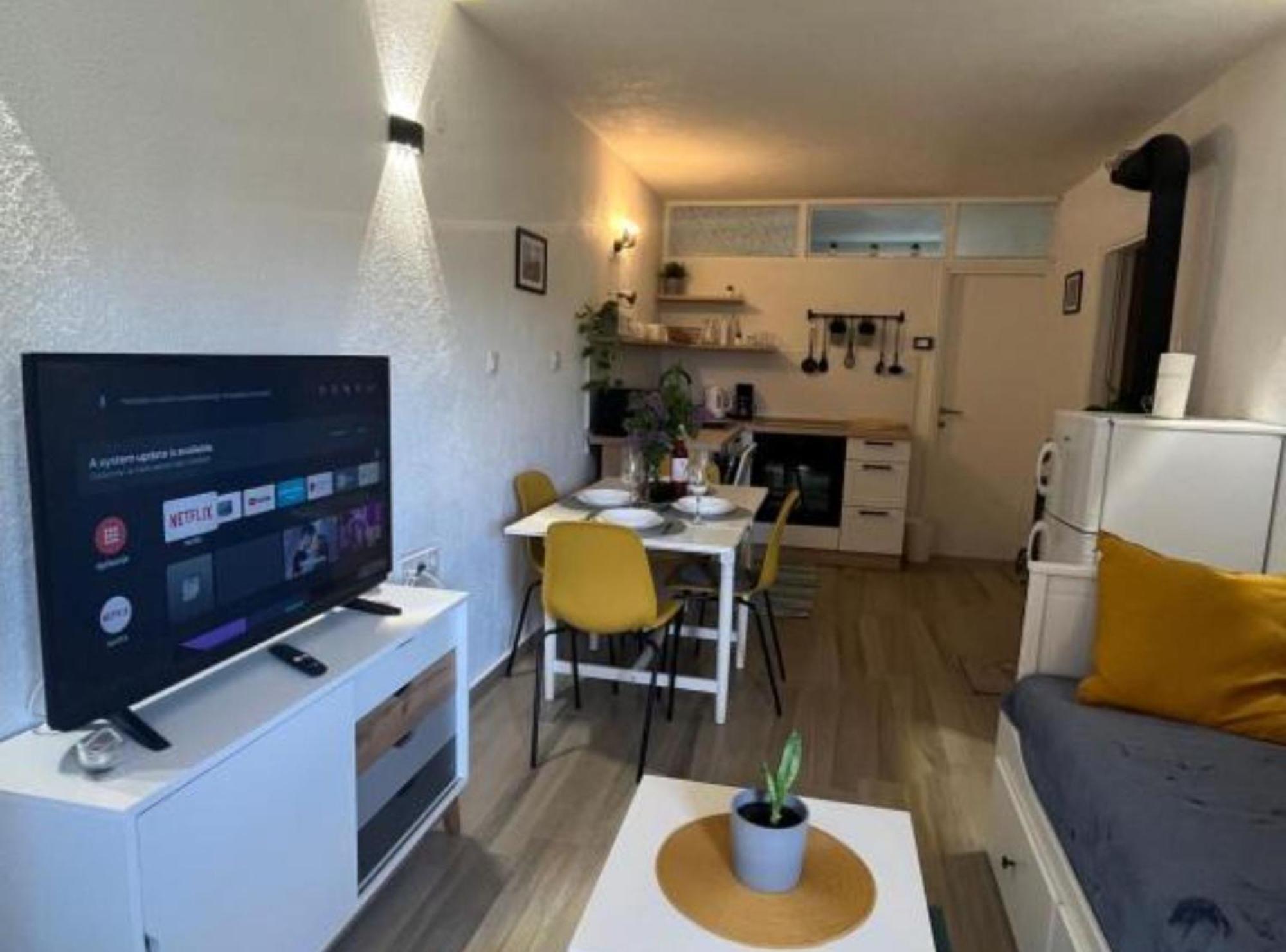 Apartman Pod Plocom เซนญ์ ภายนอก รูปภาพ